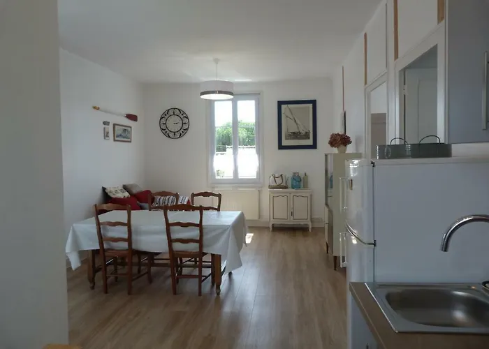 Apartamento à Pied - Grand Lumineux - Ménage Et Linge Non Compris